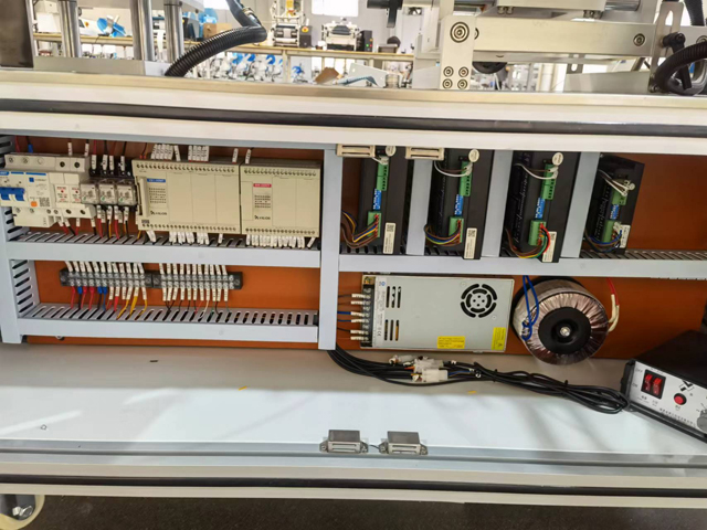 மின்சார அமைச்சரவை.jpg