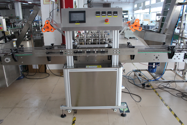 கண்ணாடி ஜாடிகளை சீல் செய்யும் இயந்திரம் (3).JPG