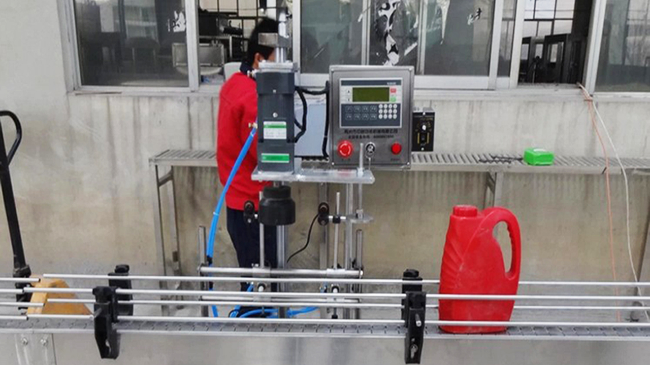 கேப்பர் உபகரணங்கள்.jpg