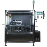 தன்னியக்க ஸ்டெர்லைஸ்டு இன்ஜெக்டர் சிரிஞ்ச் ஃபில்லிங் பிளக்கிங் சீலிங் மெஷின்