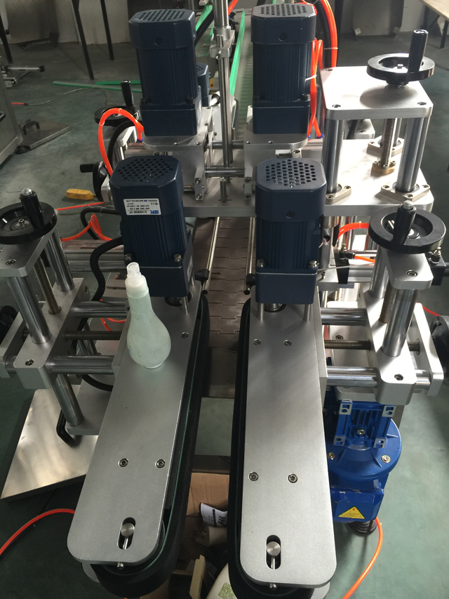 ஜாடிகளை விநியோகிக்கும் அமைப்பு.jpg