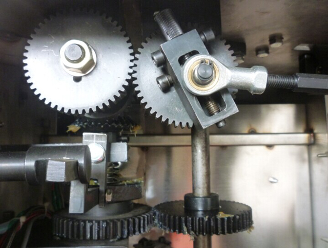 இயந்திரங்களை பேக்கிங் செய்வதற்கான உள் கட்டமைப்பு.jpg