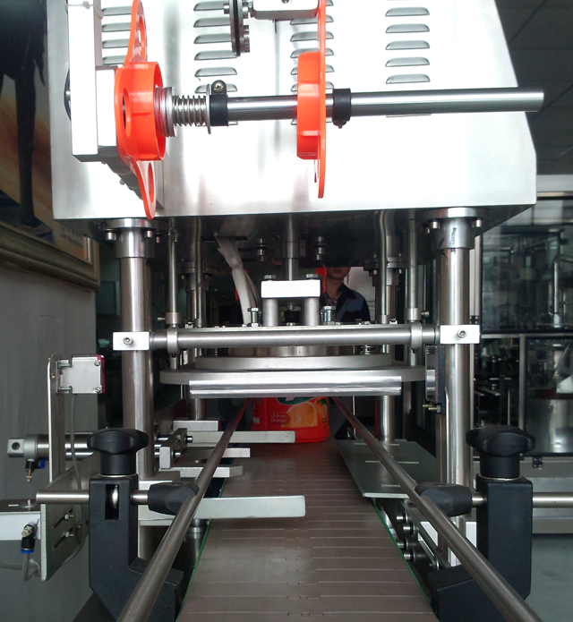 conveyor belt for jars sealing machine படம் ஏற்றுவதற்கான உருளை.jpg