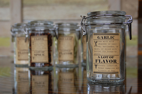 கண்ணாடி ஜாடிகள்.jpg