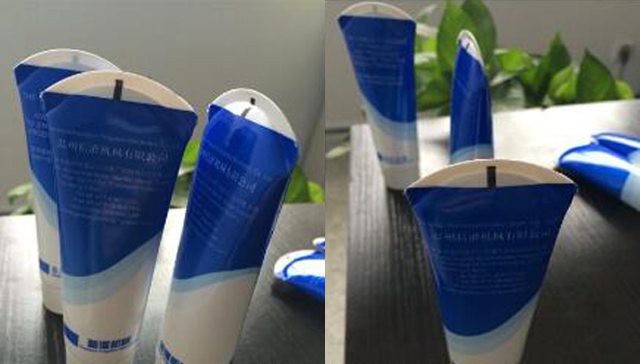 சீல் செய்யும் உபகரணங்களை நிரப்பும் வளைந்த குழாய்கள்.jpg