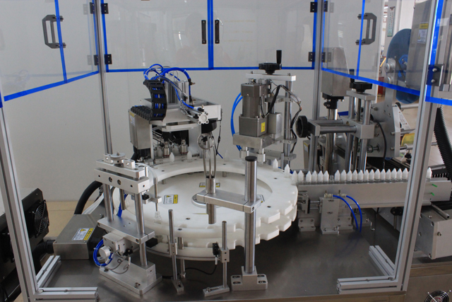 பாட்டில்கள் நிரப்புதல் செயல்முறை.jpg