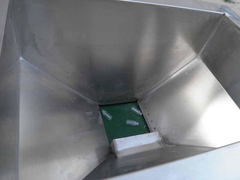 E liquid unscrambler for filling capping line E திரவத்திற்கான பாட்டில் அன்ஸ்க்ராம்ப்ளர்.jpg