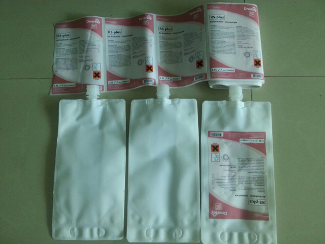 பைகள் லேபிளிங் இயந்திரங்கள் அரை தானியங்கி (4).jpg