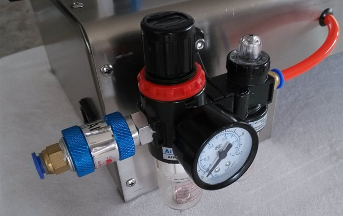 pneumatic liquid lotion filling machine இயந்திரத்தை நிரப்புவதற்கான நியூமேடிக் பகுதி.jpg