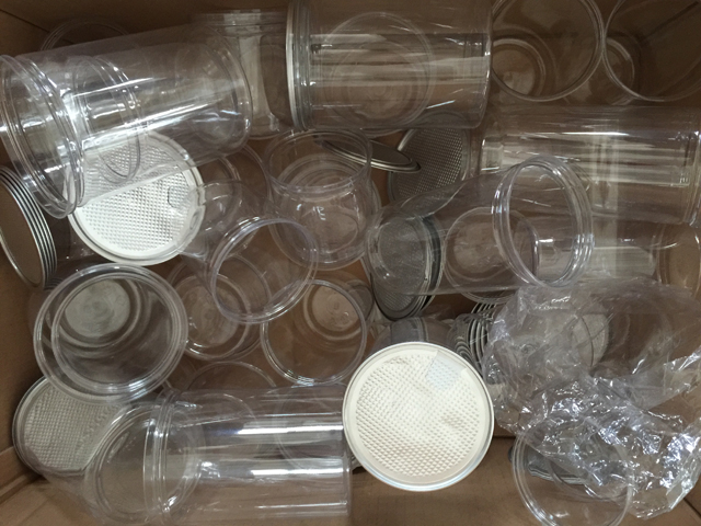 customer.jpg இலிருந்து கேன்கள் மாதிரிகள்