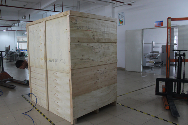 கிடைமட்ட லேபிளிங்கிற்கான மர பெட்டி பேக்கிங் (3).JPG