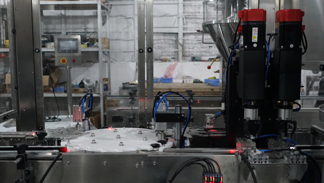 கேப்பிங் இயந்திரம்.JPG