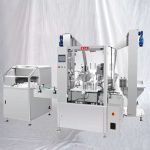 திரவ சிறிய பாட்டில் நிரப்புதல் கேப்பிங் லேபிளிங் மெஷின் உடன் அன்ஸ்க்ராம்ப்ளர்