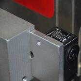 எலக்ட்ரிக் கண்கள்