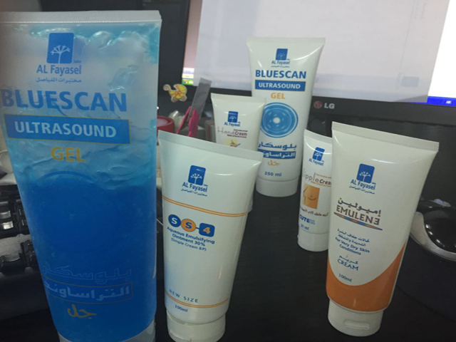 கிரீம் நிரப்புவதற்கான குழாய் மாதிரிகள்.jpg