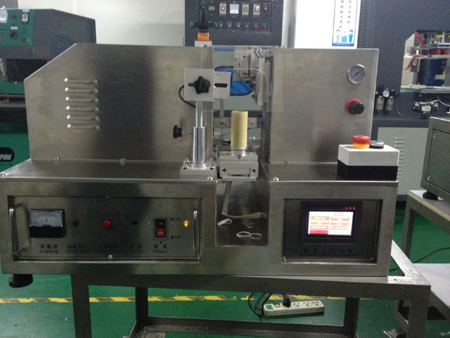 ultrasonic tube sealing equipment மீயொலி குழாய் சீல் இயந்திரம்.jpg