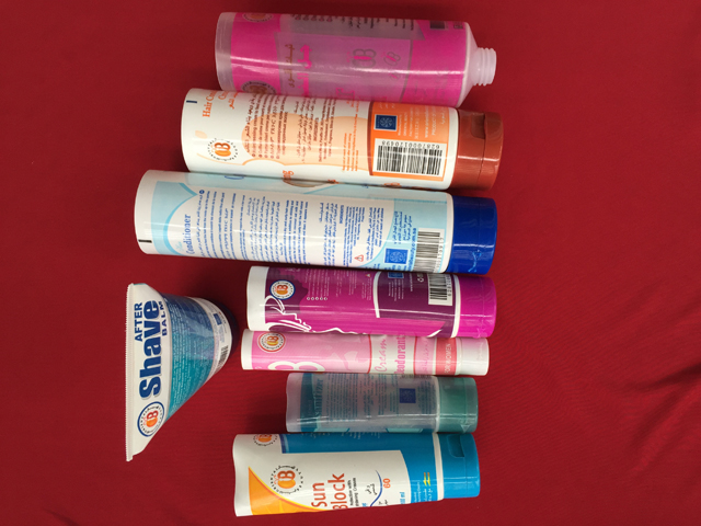 4 tubes in a row sealing samples ஒரு வரிசையில் குழாய்கள் சீலர் 4.jpg