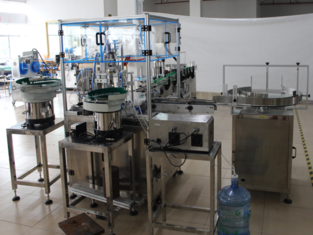 நிரப்புதல் கேப்பிங் labeling.jpg உண்மையான படங்கள்