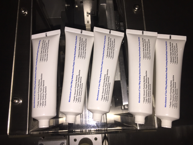 tubes samples filling sealing samples final products நிரப்பு sealer.jpg இலிருந்து குழாய்கள் மாதிரிகள்