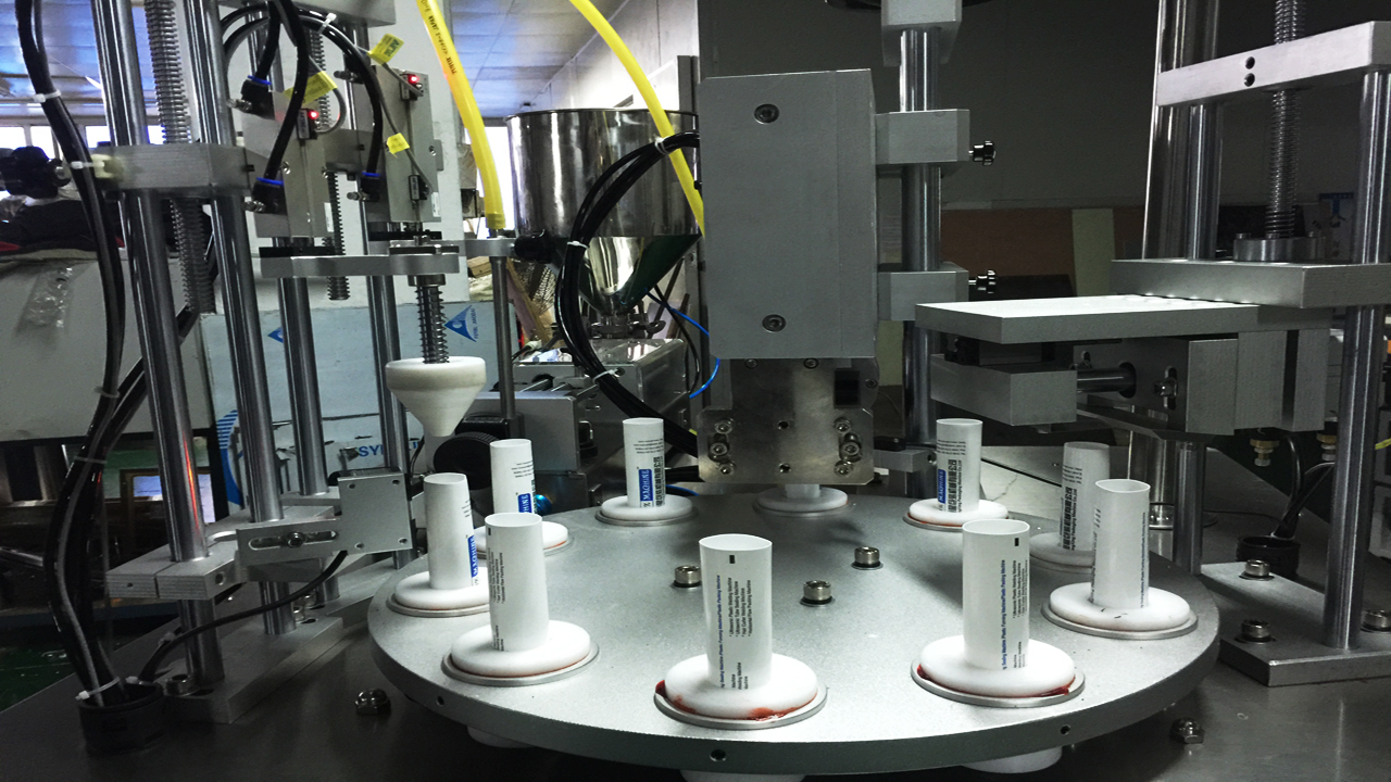 rotary filling sealing machine ரோட்டரி நிரப்புதல் மீயொலி குழாய்கள் sealing.jpg