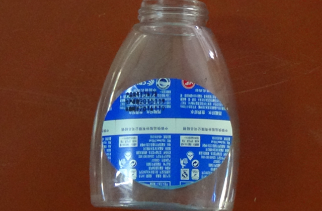 தட்டையான பாட்டில்களுக்கான உருட்டல் லேபிளிங் இயந்திரம் மாதிரிகள்.jpg