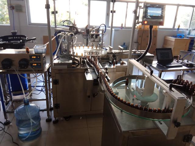 அத்தியாவசிய எண்ணெய்.jpg