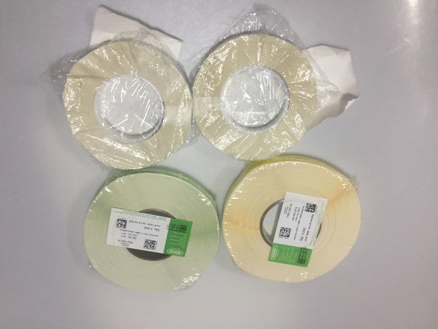 QR குறியீடு labeller.jpg உடன் மடிப்பு லேபிளருக்கான லேபிள் ரோல்கள்