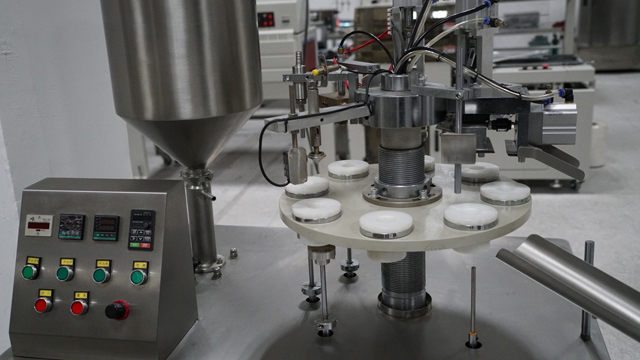 குழாய் நிரப்பு சீலர் உபகரணங்கள்.jpg