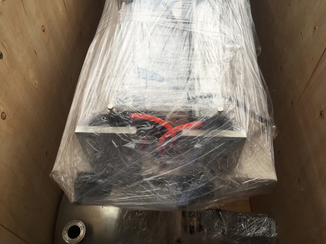 காற்று செலவு (7) வழியாக இயந்திர கப்பல் நிரப்பும் மர வழக்கு. ஜே.பி