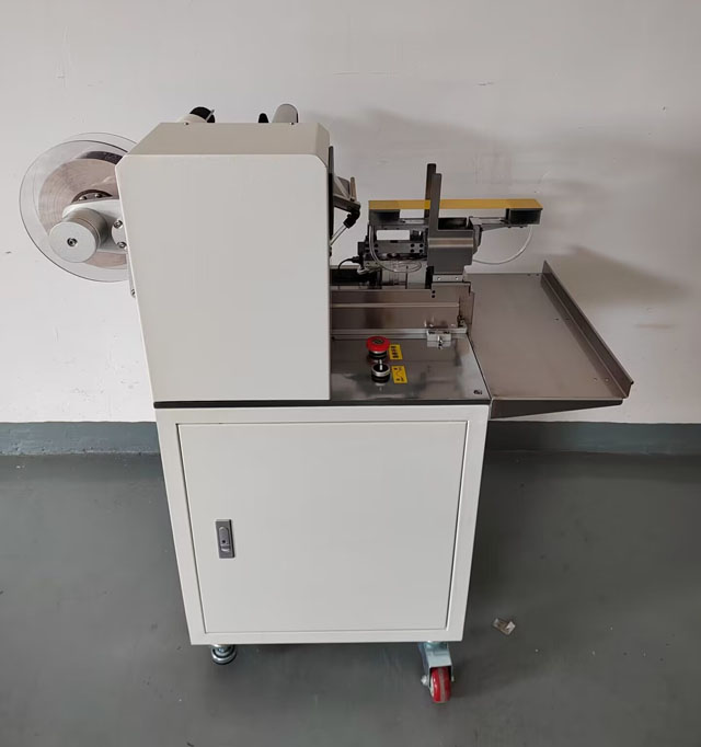 நாய் உணவு பேக்கிங் லேபிலர் (5).jpg