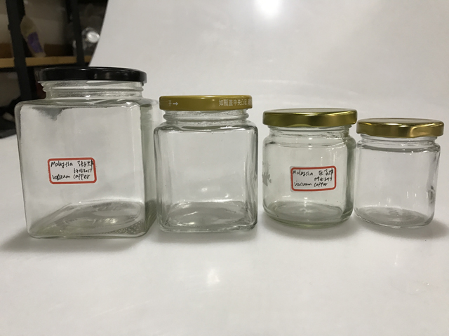 வெற்றிட கேப்பருக்கான பாட்டில்கள் மற்றும் தொப்பிகள்.jpg