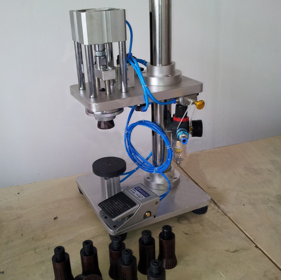 manual crimping machine for glass bottles நியூமேடிக் கேப்பிங் உபகரணங்கள் அரை தானியங்கி pneumatic.jpg