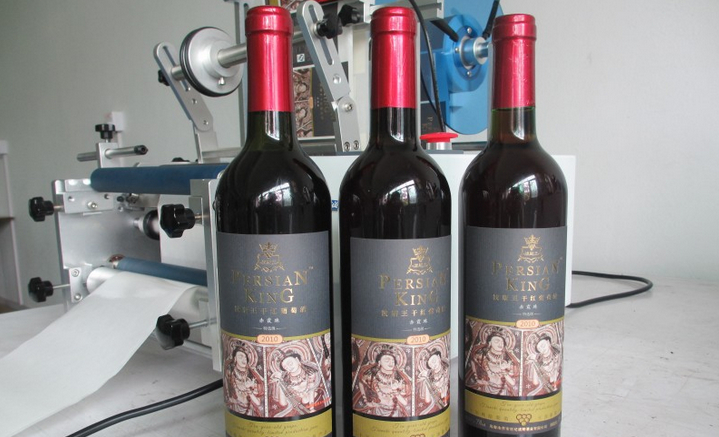 semi automatic labeling machine லேபிளிங் உபகரணங்கள்.jpg