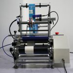 அரை தானியங்கி சுற்று பாட்டில்கள் சிரிஞ்ச் குப்பிகள் லேபிளிங் இயந்திரம்