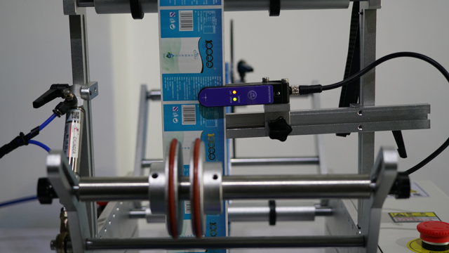 லேபிள்களைக் கண்டறிவதற்கான சென்சார் அமைப்பு semi automatic.jpg