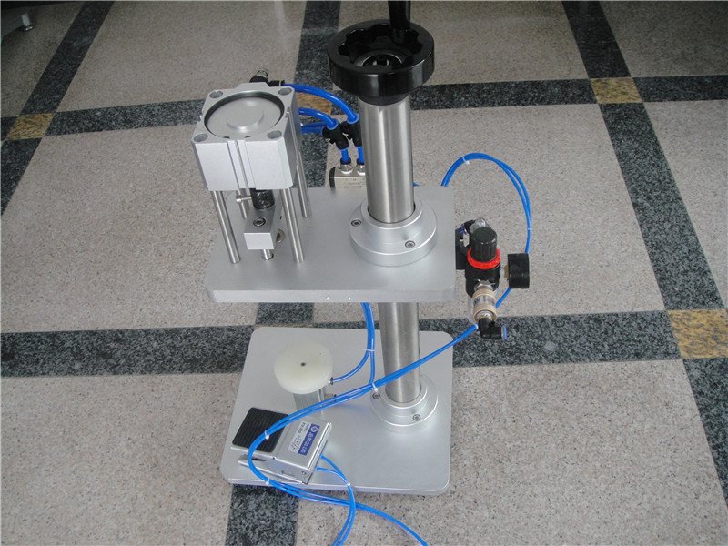 வாசனை திரவிய பாட்டில் மூடுதல் crimping machine.jpg