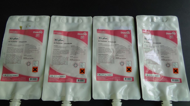 labeling samples for customer's bags லேபிளிங்கிற்குப் பிறகு பைகள் மாதிரிகள்.JPG
