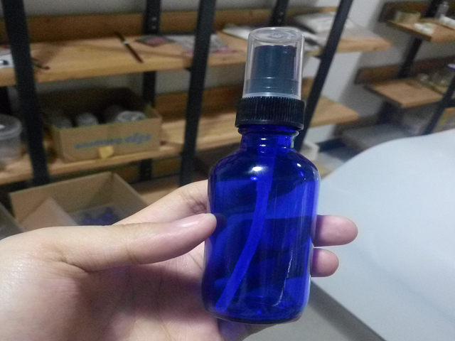 அத்தியாவசிய எண்ணெய் பாட்டில்கள்.jpg