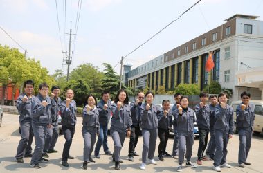 எங்கள் குழு