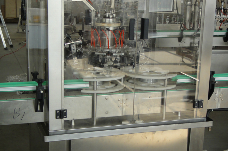 protective cover for bottle washing machine பாதுகாப்பு அறை .jpg