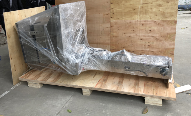 மர வழக்கு கேப்பர் தொப்பிகள் தூக்குதல்